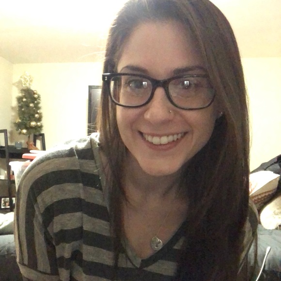 ✨BOOKMARK MY CLOSET! - Picture 5 of 6